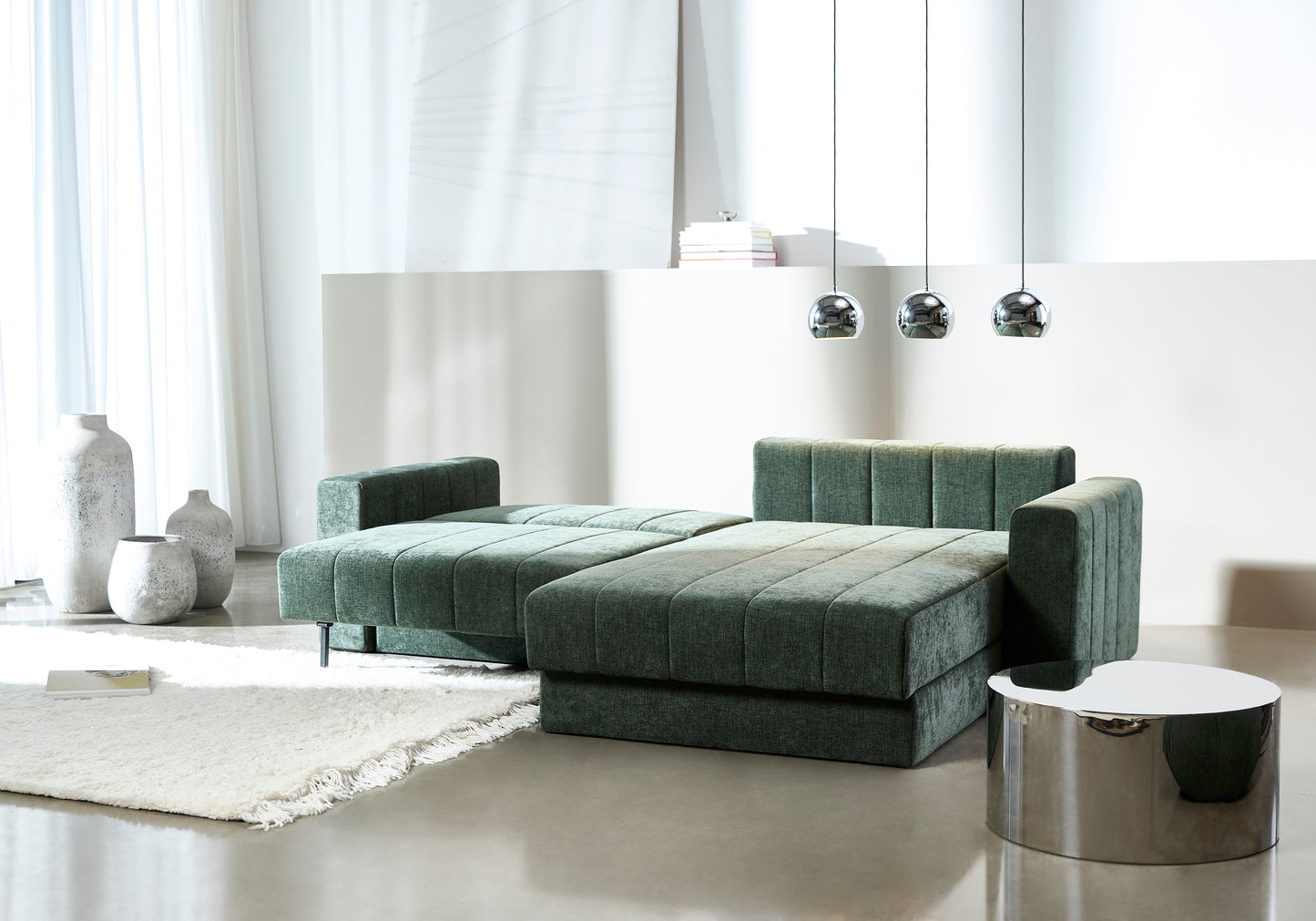 Akello Lounger with Arms