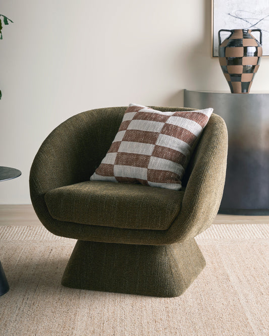 Lucca Swivel Chair