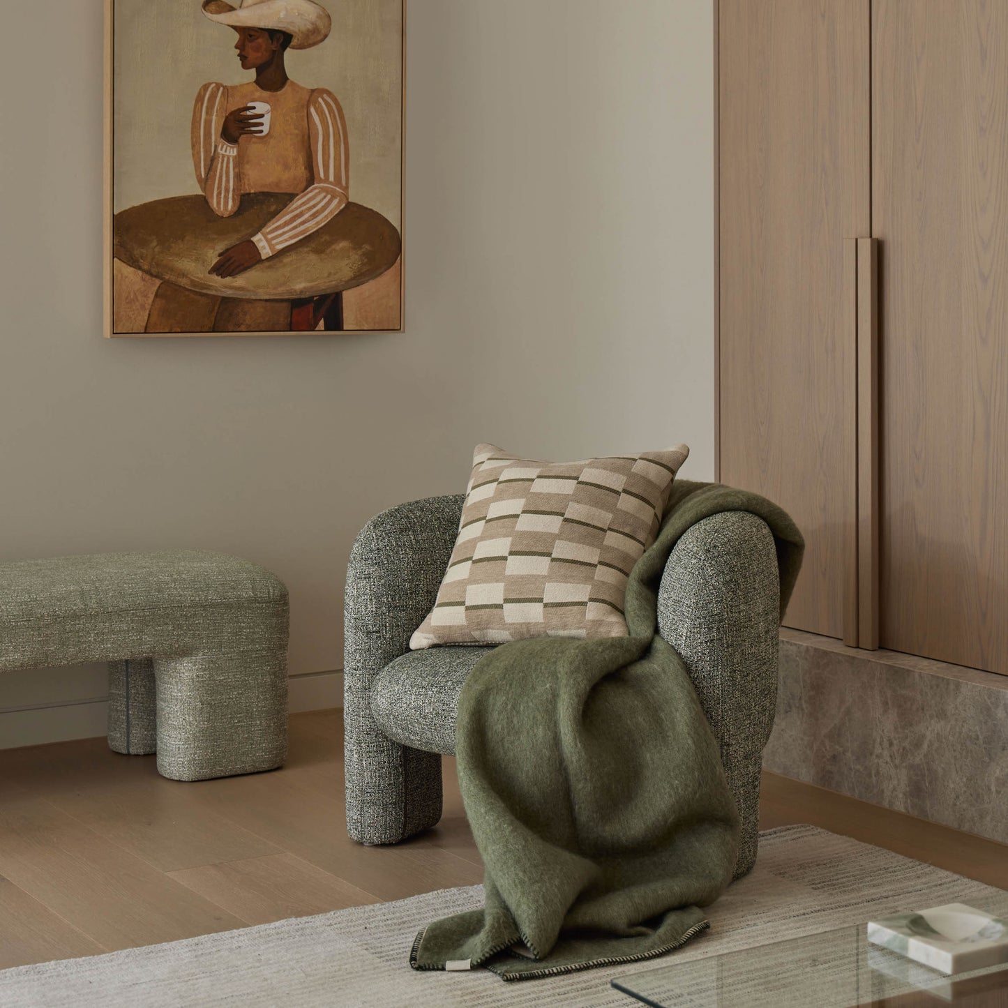 Nira Cushion